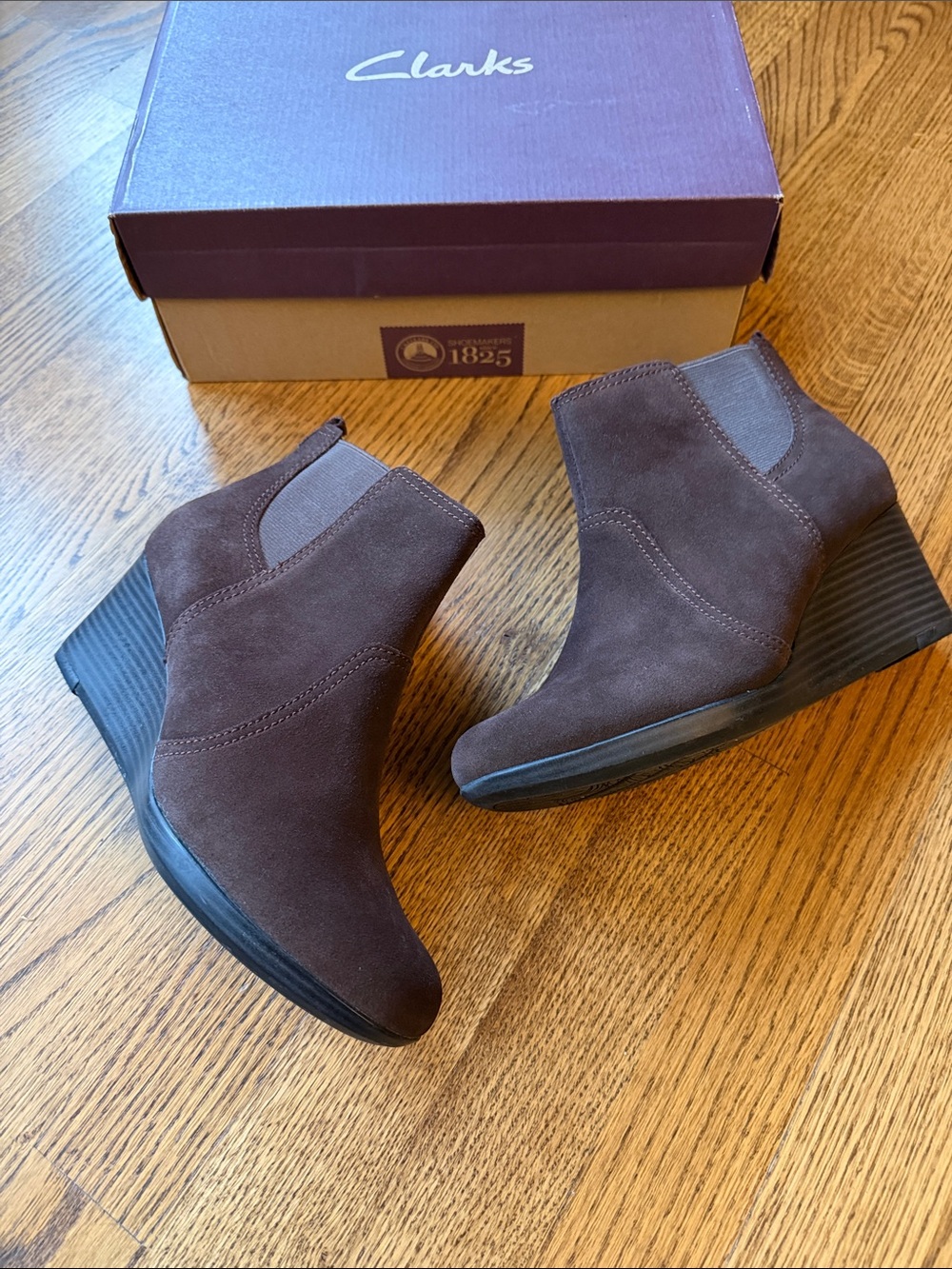 Clarks Crystal Quartz Brown Suede Wedge Ankle Booties